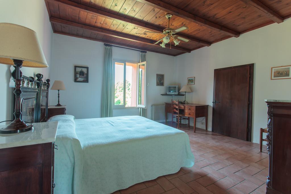 Agriturismo Il Pettirosso Hostal Forlì Exterior foto